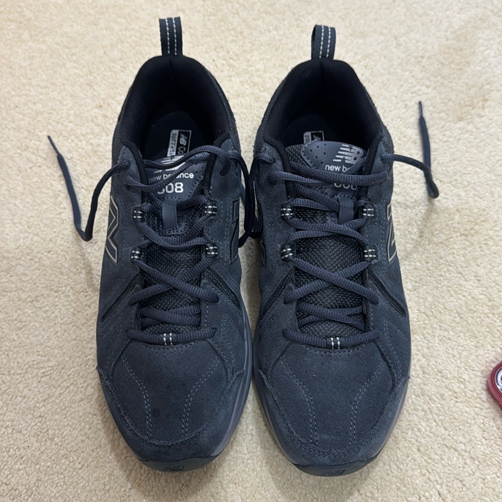 New Balance 608